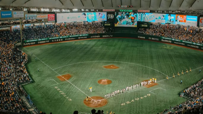 東京ドームの観客席から見たグラウンド